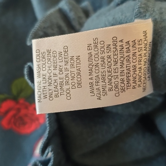 Rebellious One crew neck size Large - Picture 7 of 12